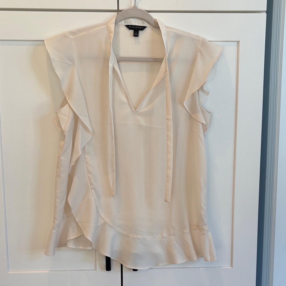 Banana Republic Cream Ruffle Blouse